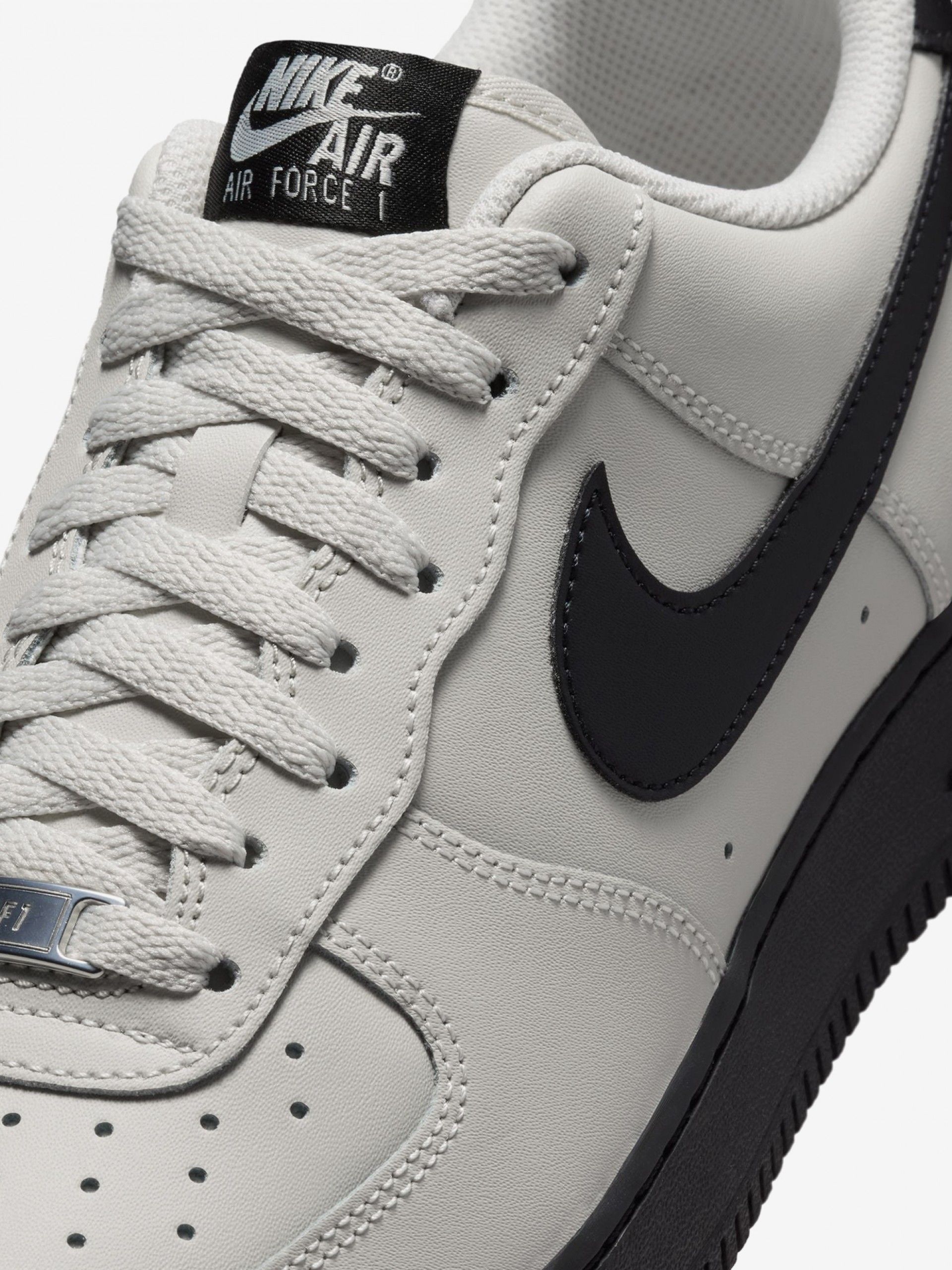 Zapatillas Nike Air Force 1 07 Grises y Negras Para Hombre