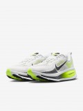 Sapatilhas de Running Nike Vomero 18 Cinzentas, Verdes e Pretas Para Homem Sapatilhas de Running Nike Vomero 18 Cinzentas, Verdes e Pretas Para Homem