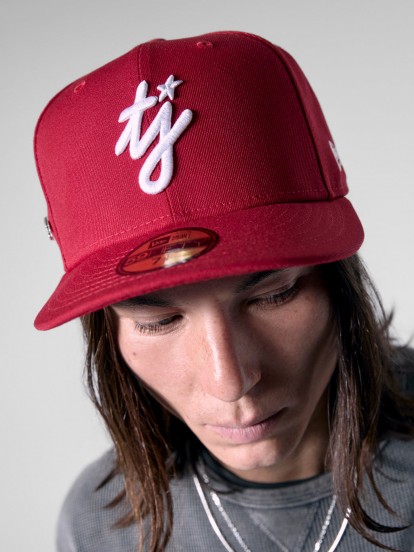 Bon� TwoJeys X New Era 59FIFTY Vermelho