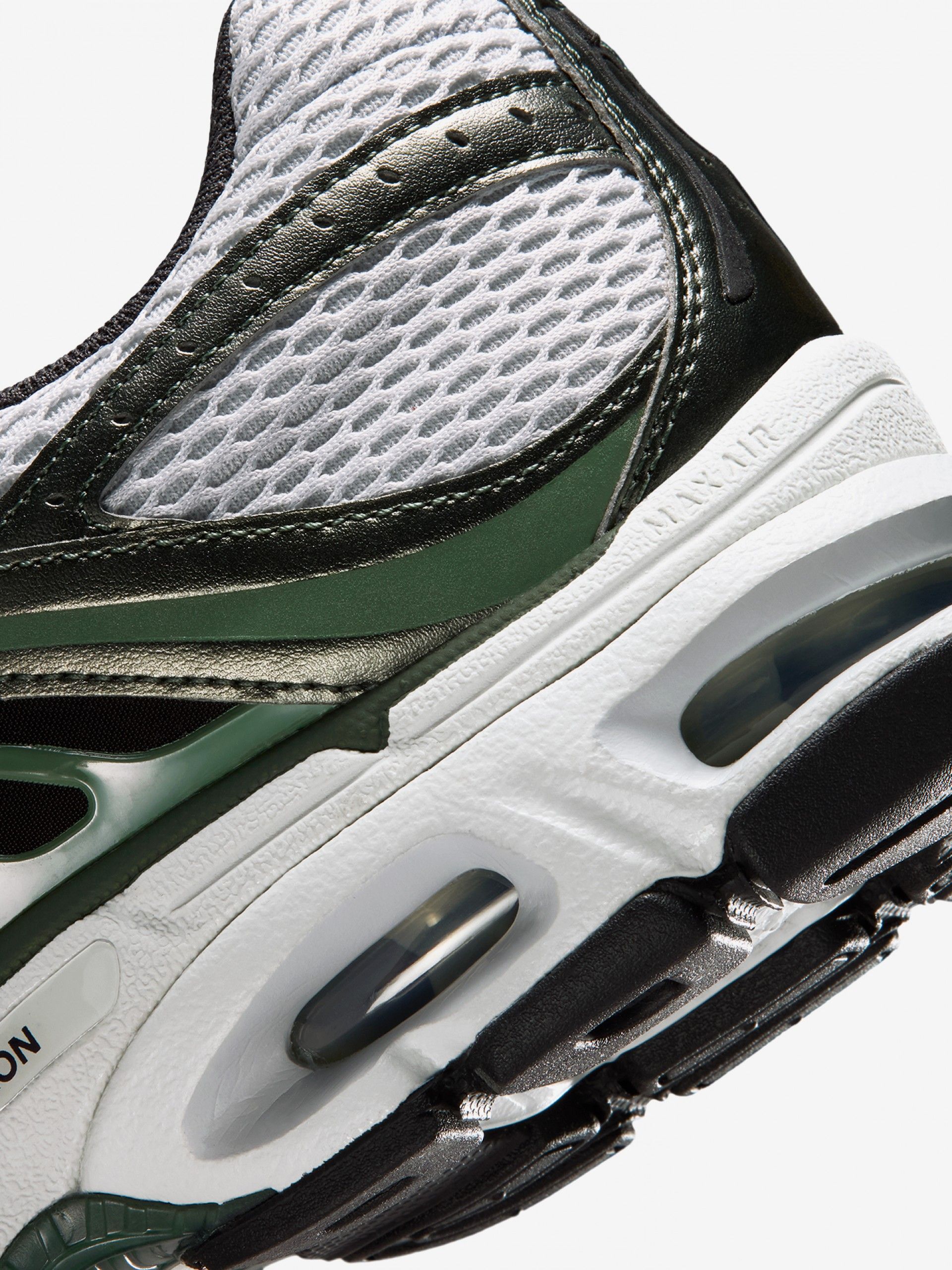 Zapatillas Nike Air Max Moto 2K Verdes y Grises Para Hombre