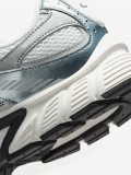 Sapatilhas Nike V5 RNR Brancas, Cinzentas e Prateadas Para Homem Sapatilhas Nike V5 RNR Brancas, Cinzentas e Prateadas Para Homem