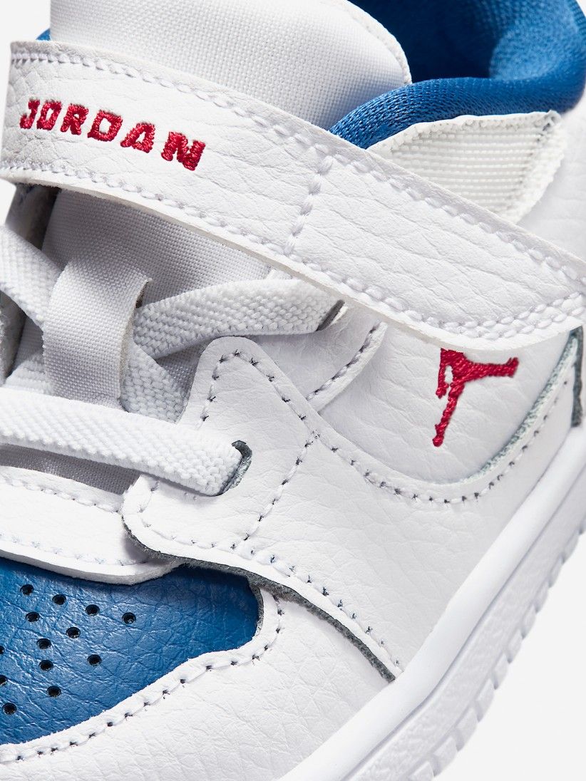 Sapatilhas Nike Jordan Court Connect Low Brancas, Azuis e Vermelhas Para Bebé e Criança Sapatilhas Nike Jordan Court Connect Low Brancas, Azuis e Vermelhas Para Bebé e Criança