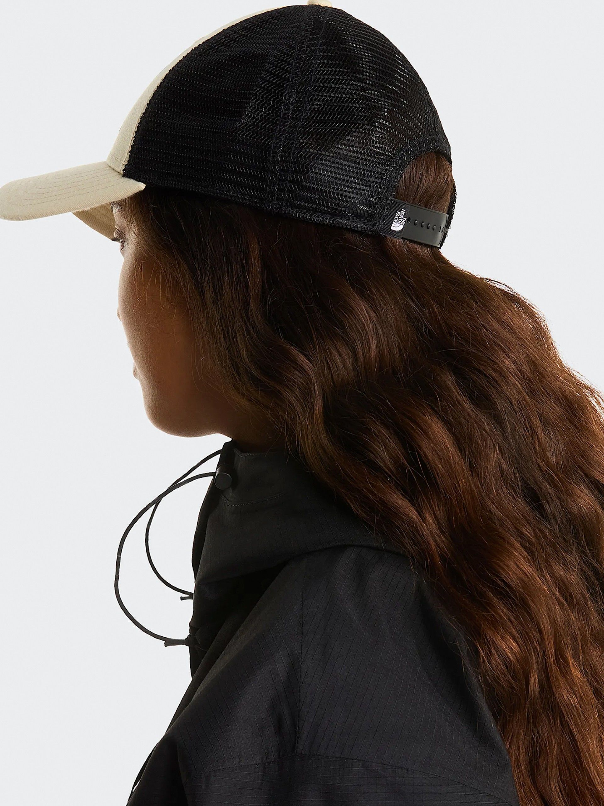 Boné The North Face Mudder Trucker Bege e Preto
