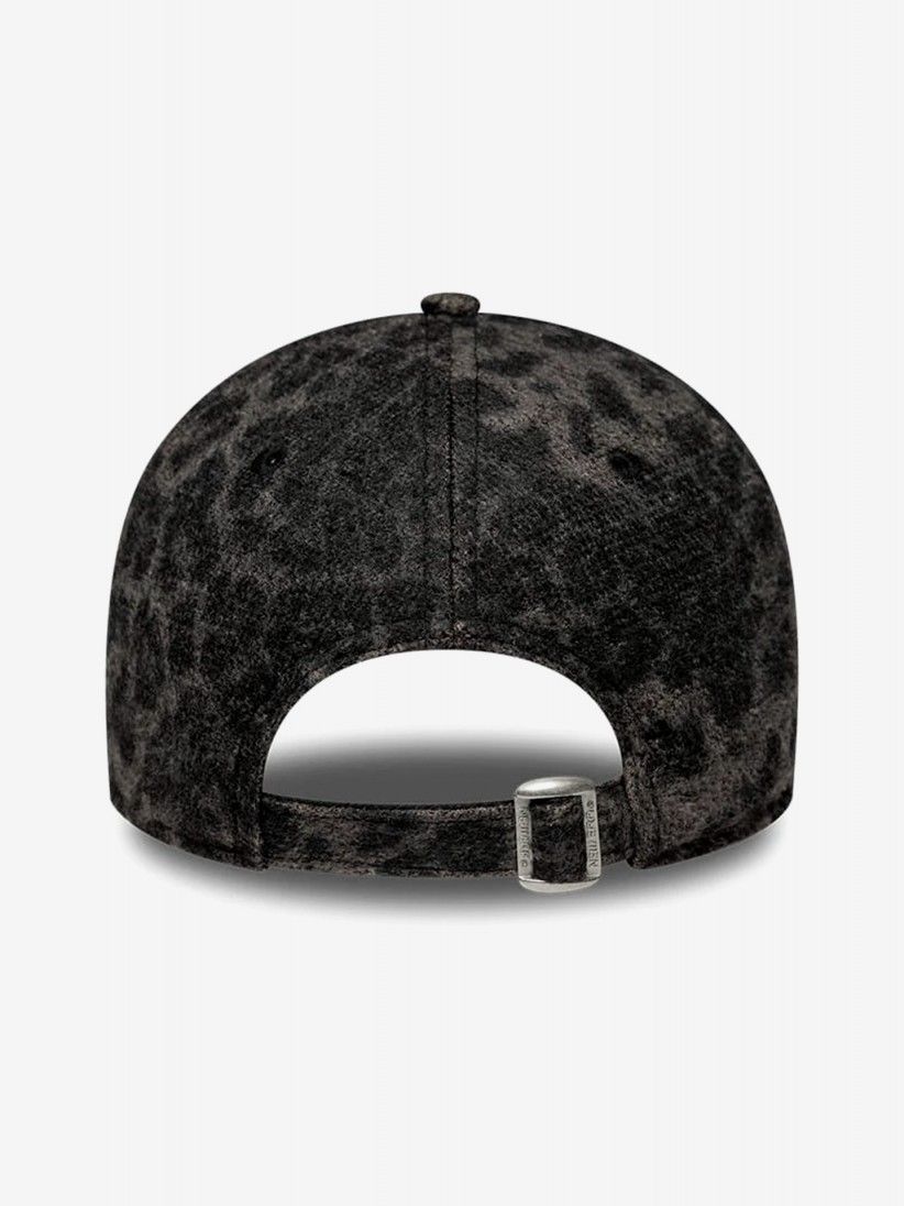 Boné New Era New York Yankees 9FORTY Print Leopardo Para Mulher Boné New Era New York Yankees 9FORTY Print Leopardo Para Mulher
