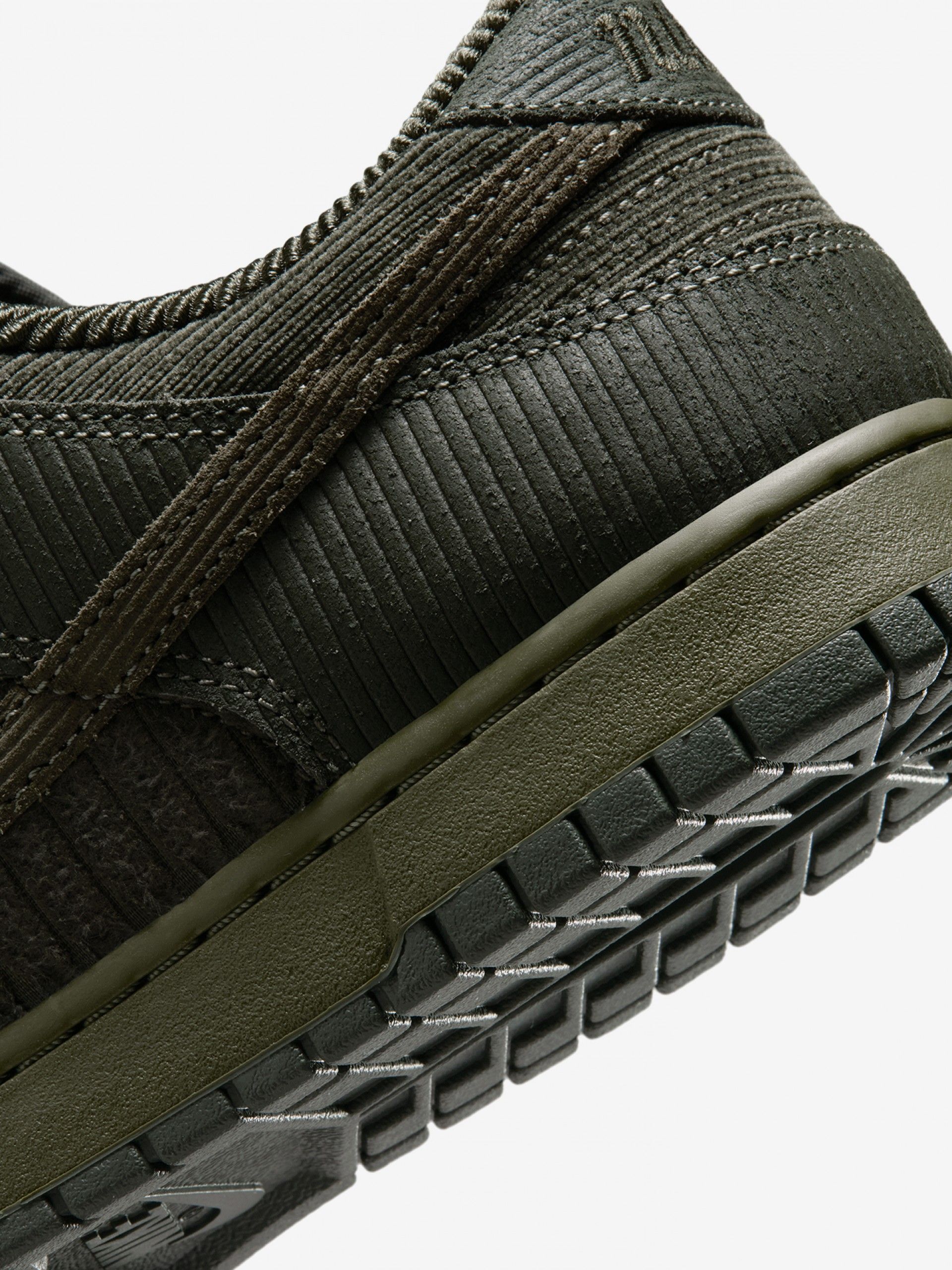 Zapatillas Nike Dunk Low Retro Premium Verdes Para Hombre