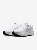 Nike Revolution 8 Easy-On White and Silver Running Trainers For Women Nike Revolution 8 Easy-On White and Silver Running Trainers For Women