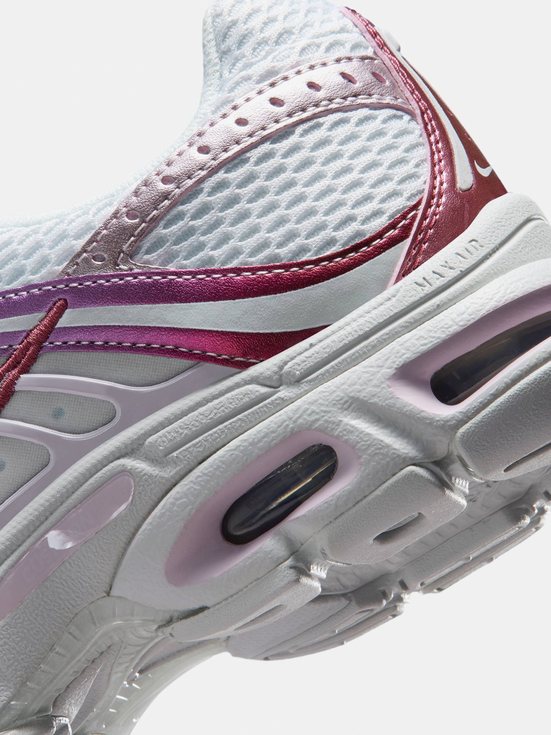 Nike Air Max Moto 2K White and Pink Sneakers For Women