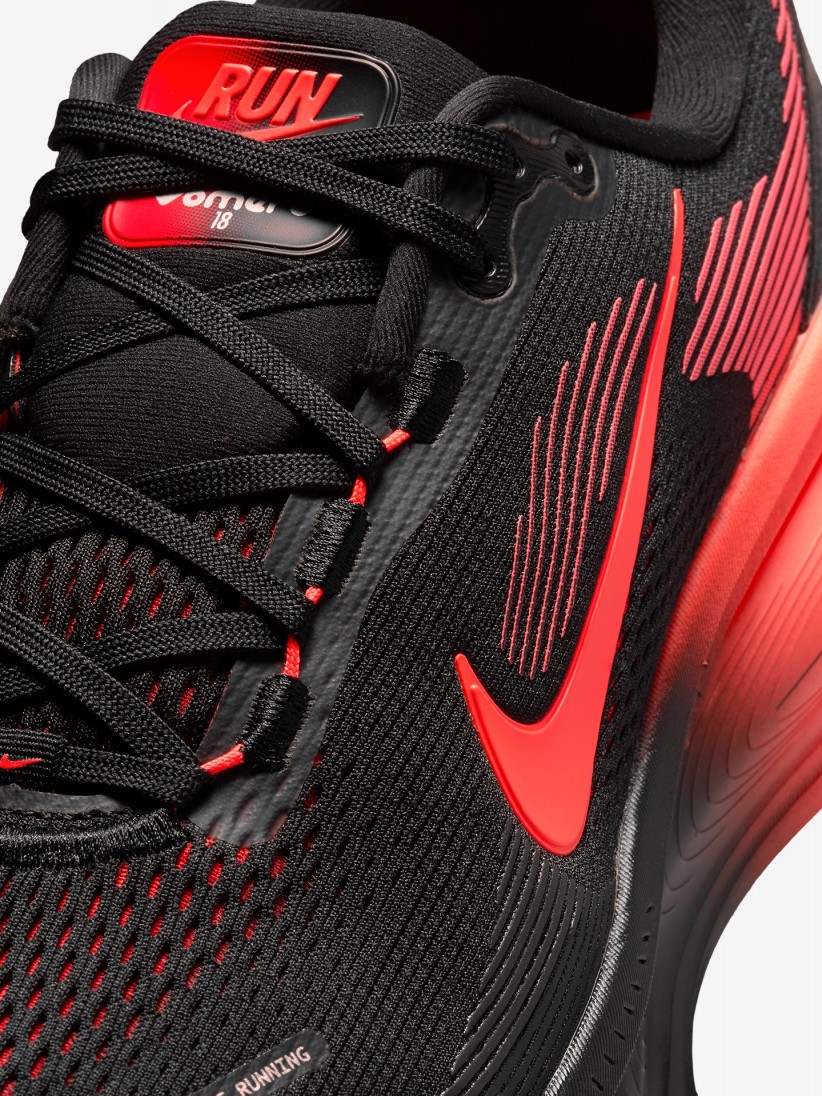 Sapatilhas de Running Nike Vomero 18 Pretas e Coral Para Homem