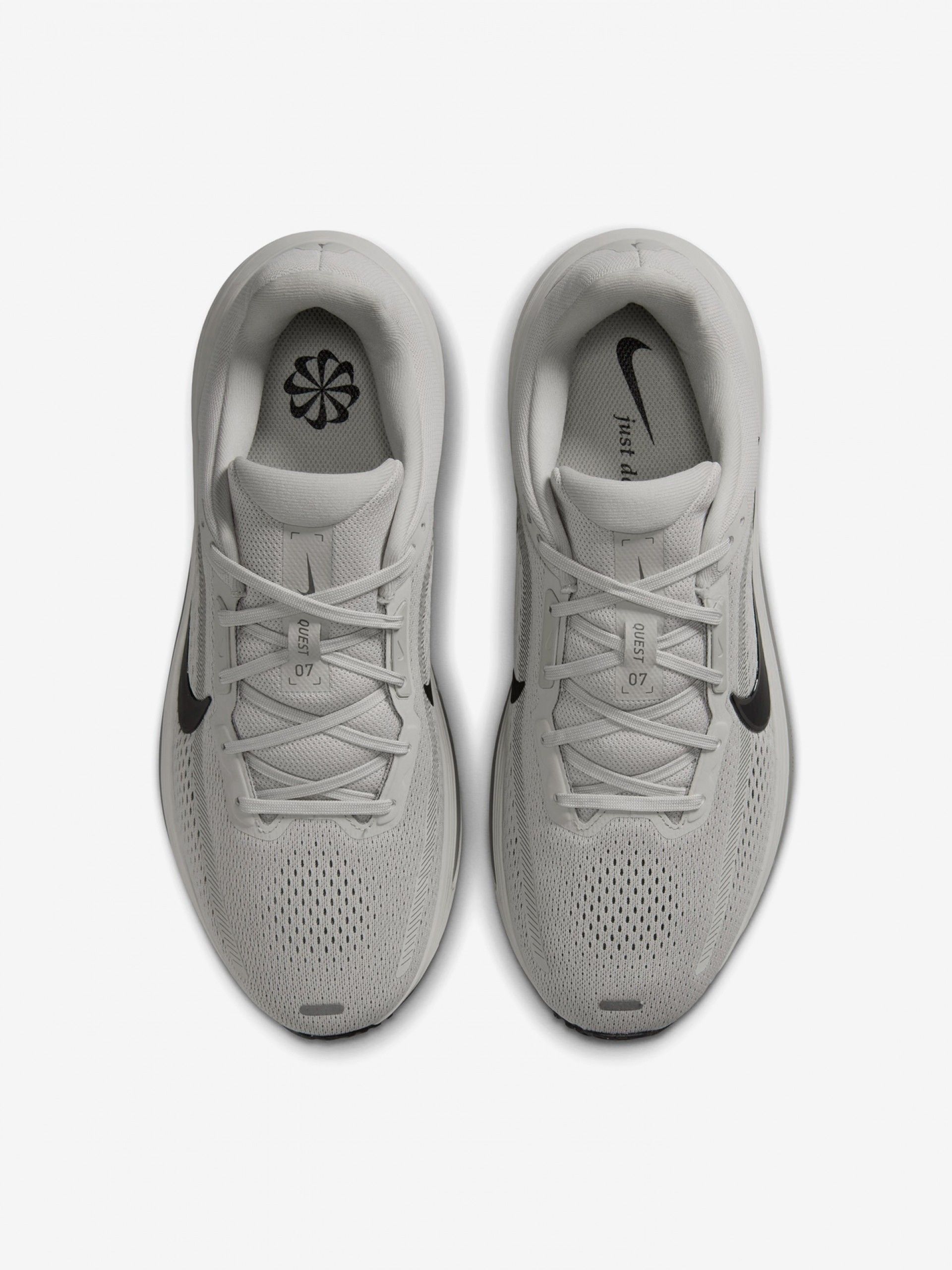 Zapatillas de Running Nike Quest 7 Grises y Negras Para Hombre