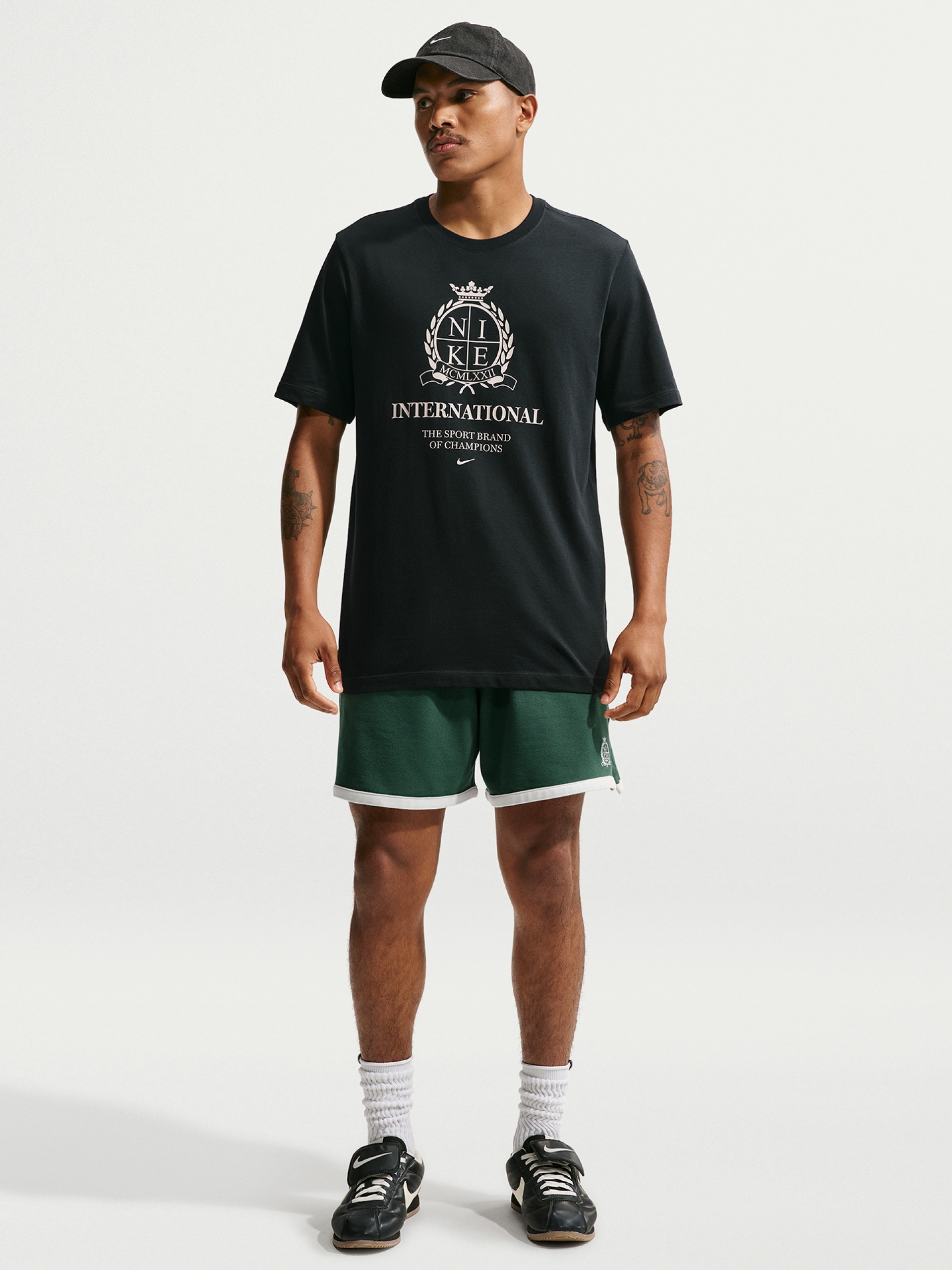 Nike Sportswear Club Black T-shirt For Men