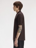 Polo com Fecho Fred Perry Crepe Piqué Castanho Polo com Fecho Fred Perry Crepe Piqué Castanho