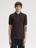 Polo com Fecho Fred Perry Crepe Piqué Castanho Polo com Fecho Fred Perry Crepe Piqué Castanho