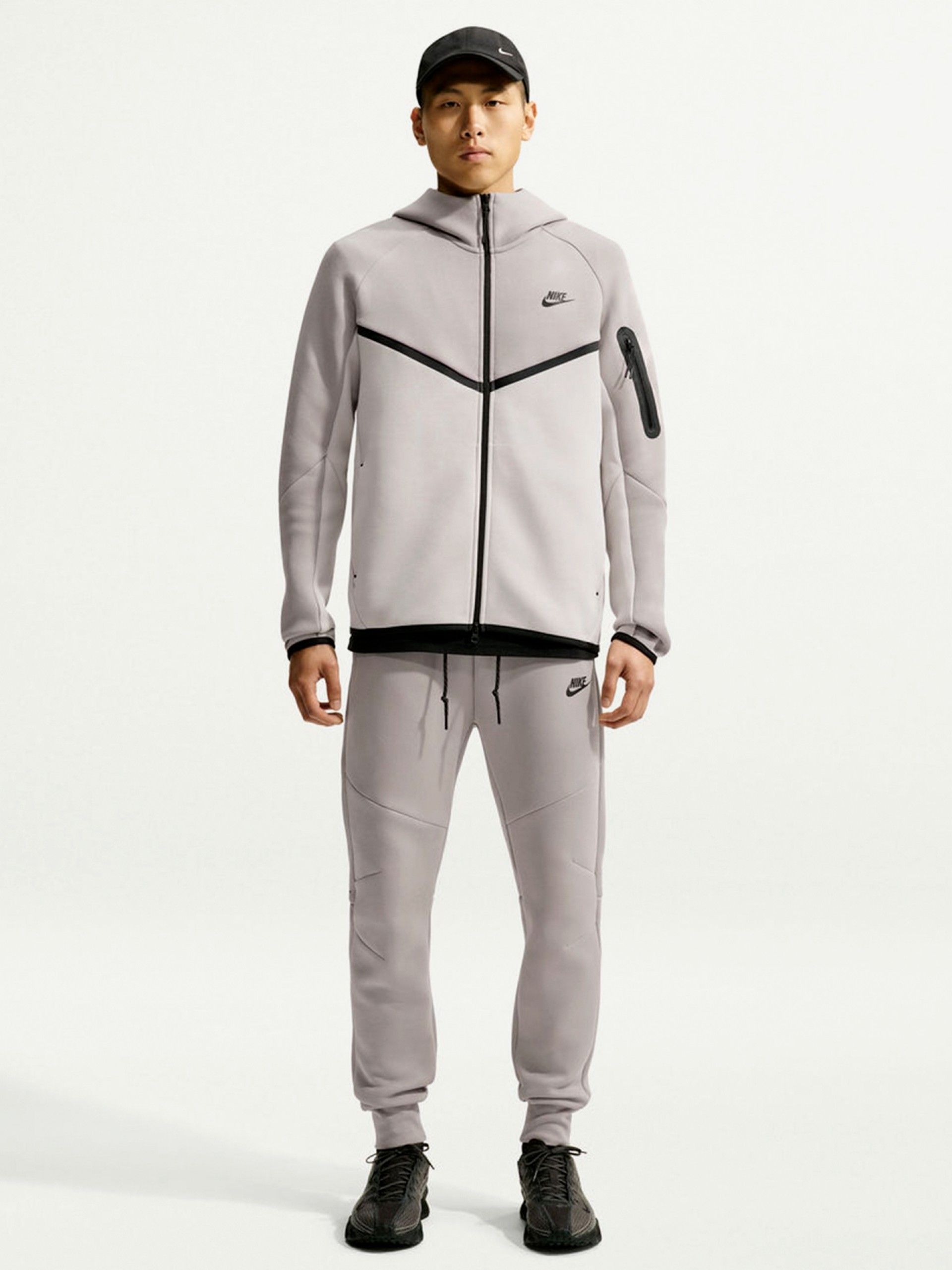 Casaco com Capuz Nike Tech Fleece Windrunner Cinzento e Preto Para Homem