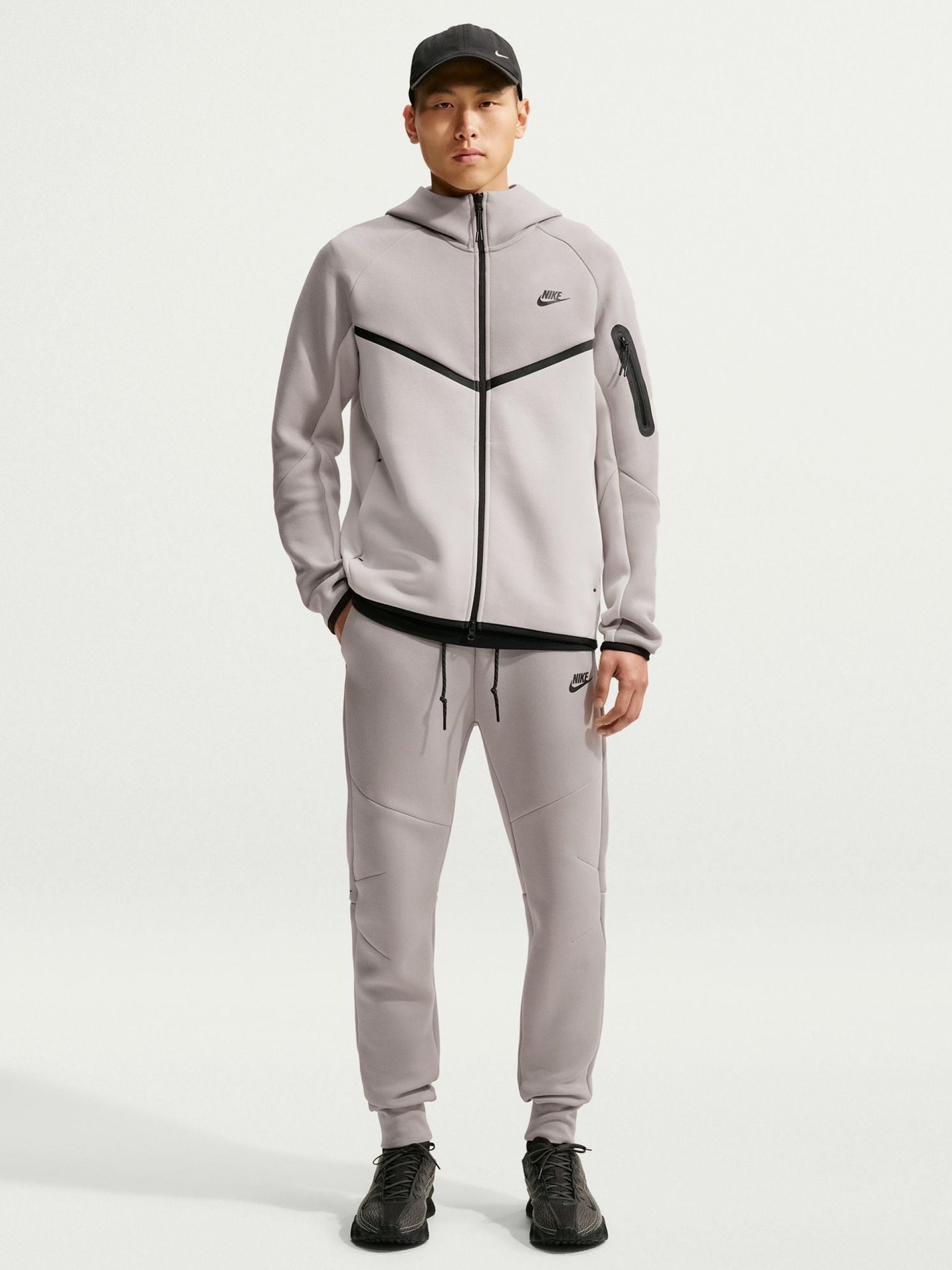 Calças Nike Tech Fleece Slim Fit Cinzentas Para Homem