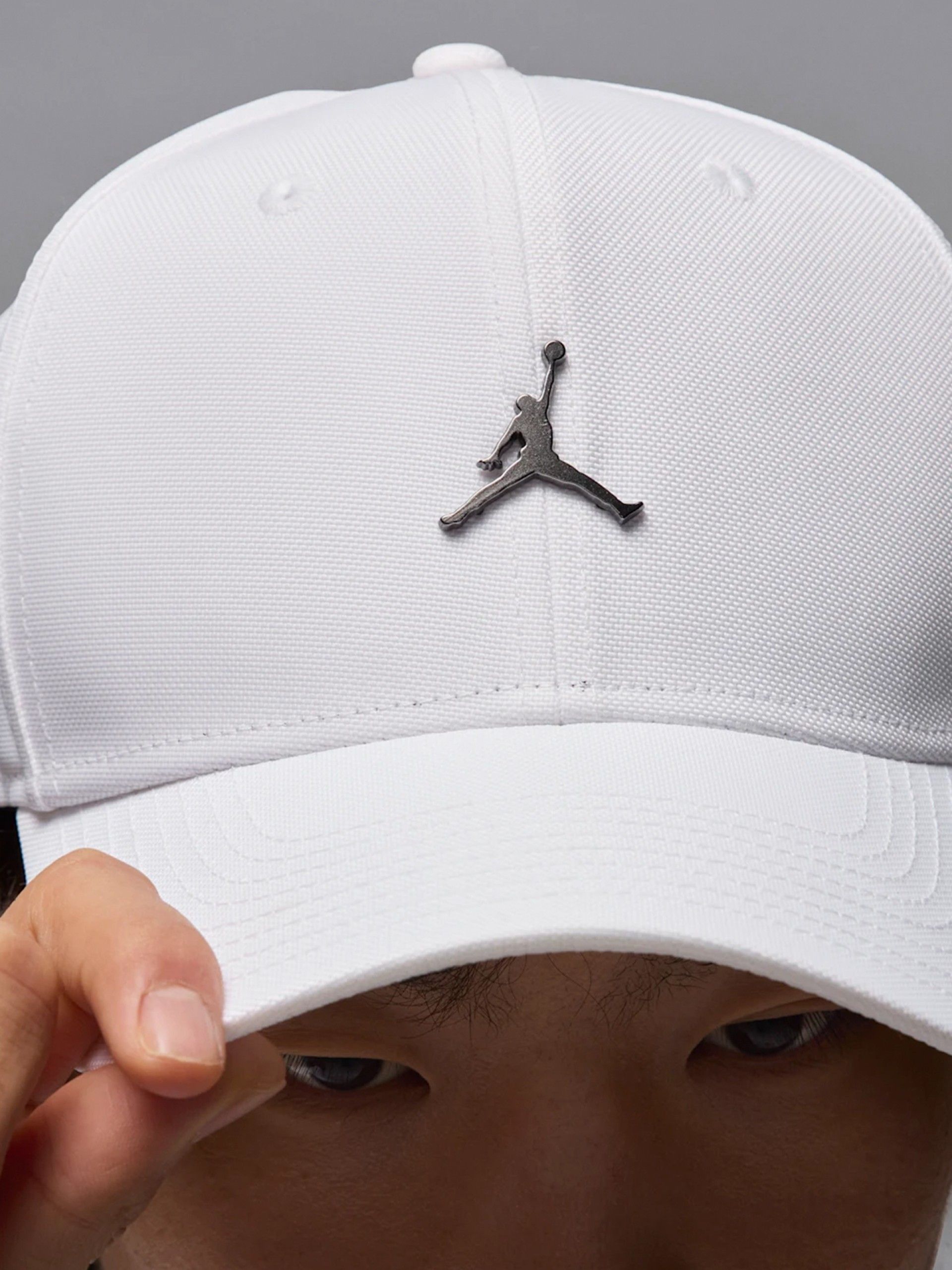 Gorra Nike Jordan Rise Metal Jumpman Blanca