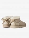 Botas Ugg Ultra Mini Bailey Beige Kids Botas Ugg Ultra Mini Bailey Beige Kids