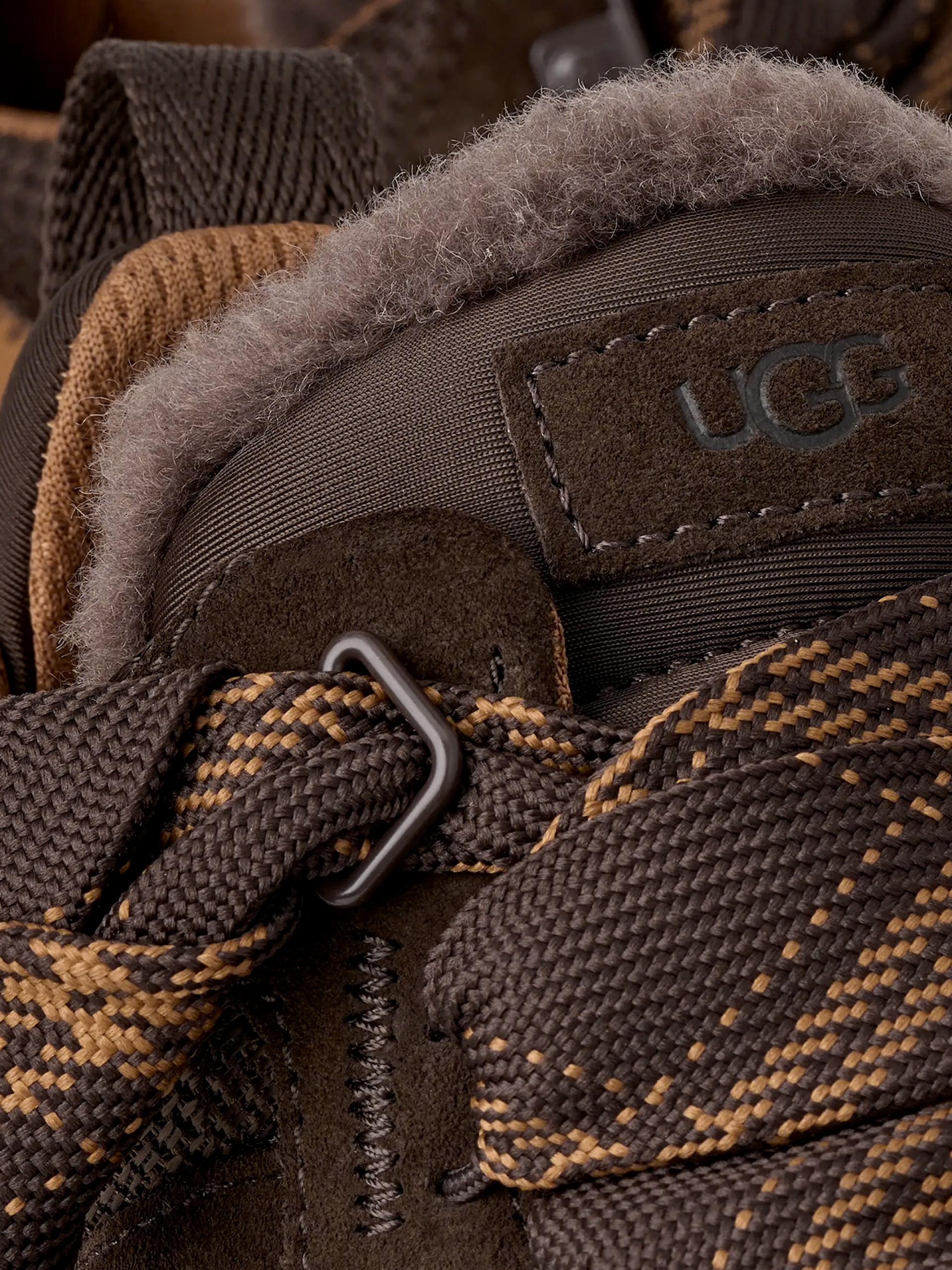 Sapatilhas Ugg Lowmel Castanhas Para Mulher