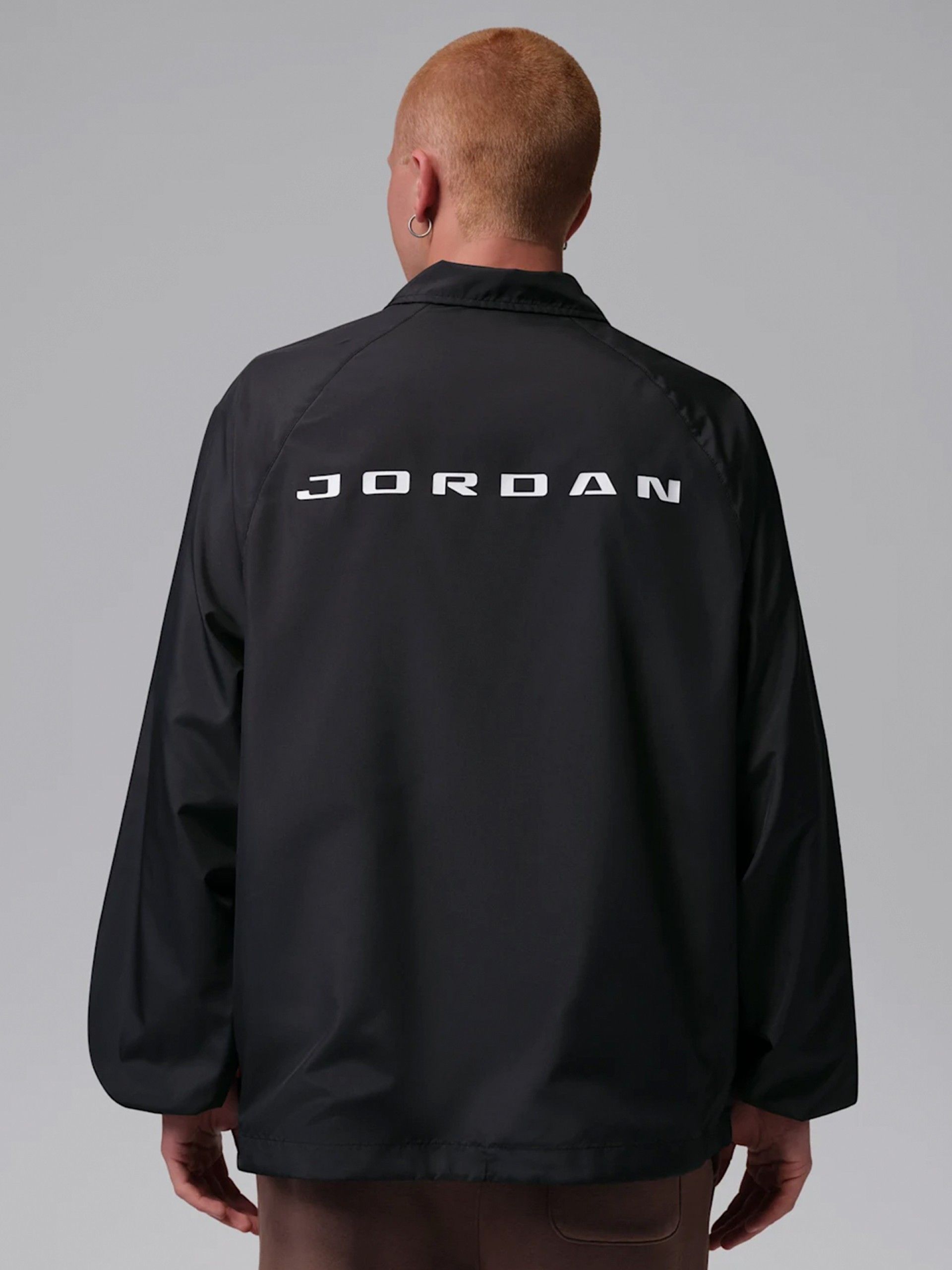Casaco Nike Jordan Brooklyn Coaches Preto