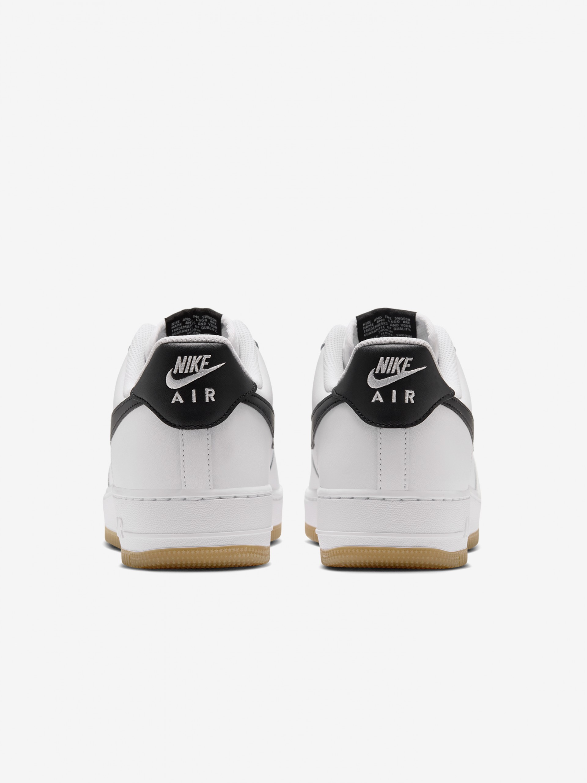 Sapatilhas Nike Air Force 1 07 Brancas e Pretas Para Homem
