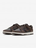 Sapatilhas Nike Dunk Low Castanhas e Pretas Para Mulher