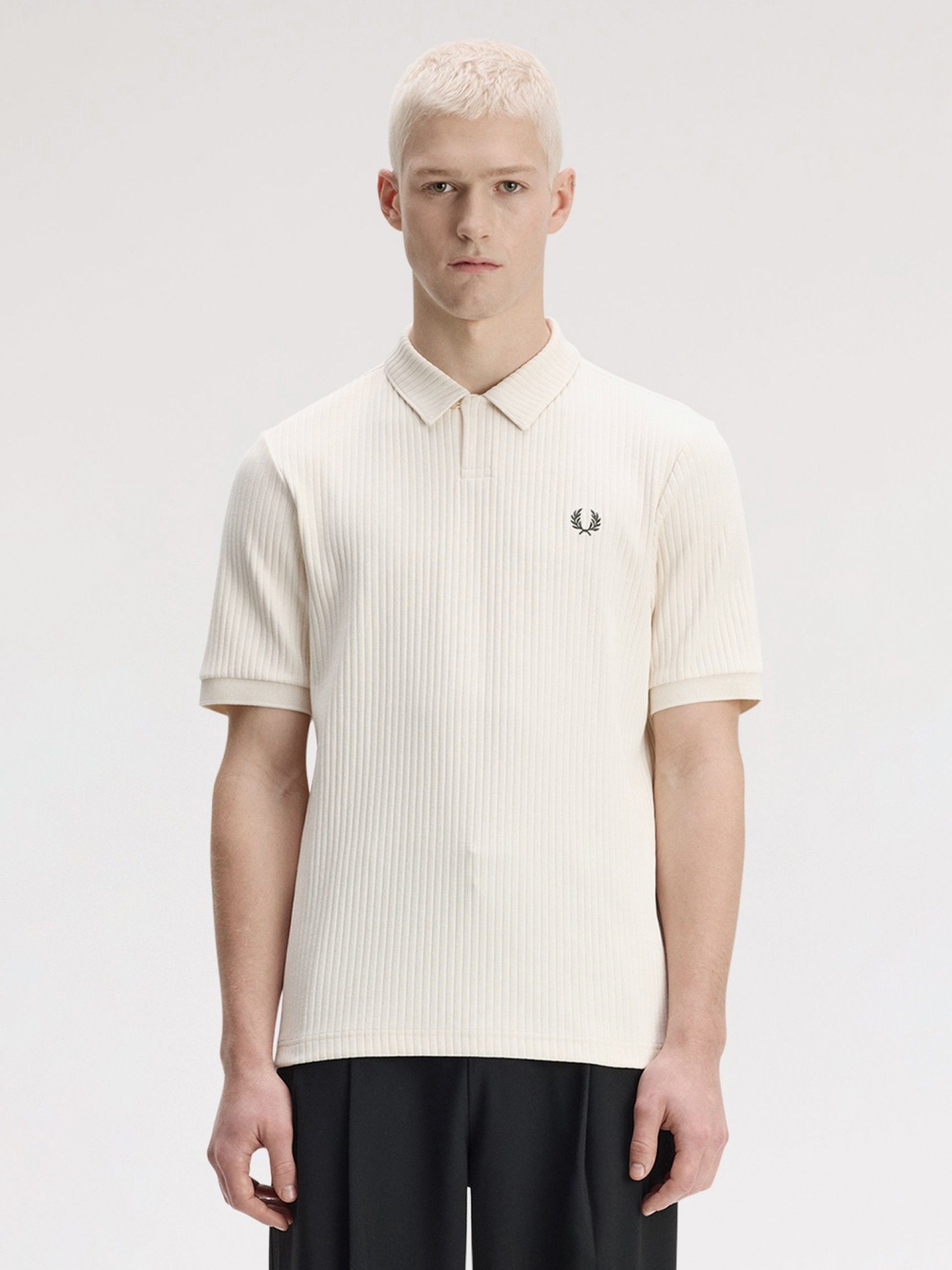 Polo Fred Perry Canelado Bege
