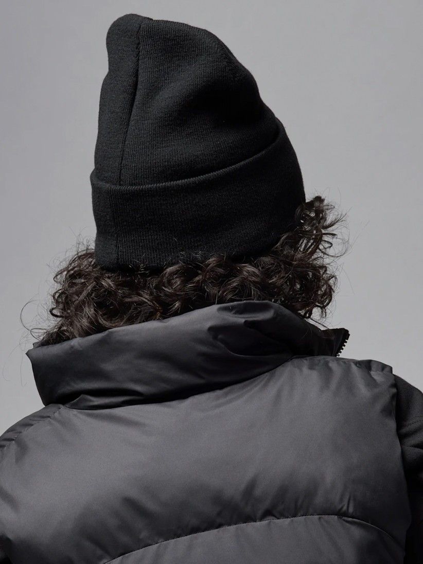 Nike Jordan Peak Satin Lined Black Beanie Nike Jordan Peak Satin Lined Black Beanie