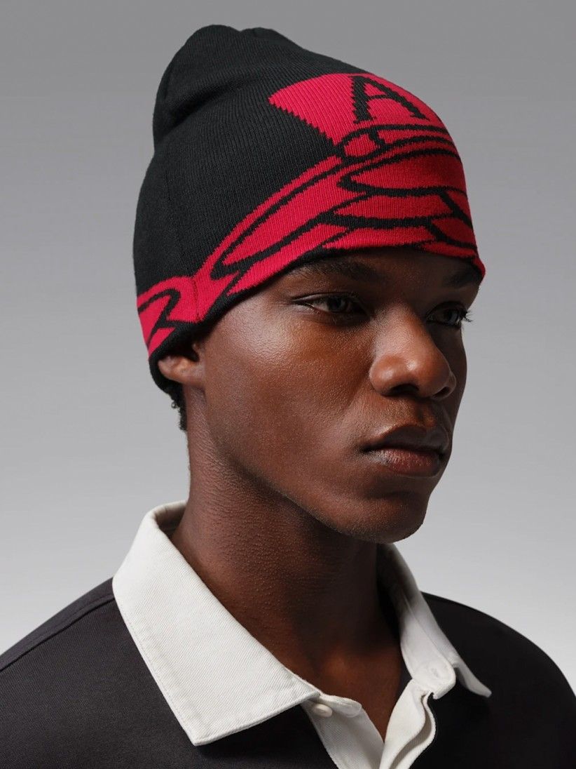 Gorro Nike Jordan Peak Negro y Rojo