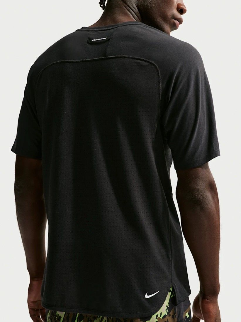 T-shirt de Trail Nike ACG Solar Chase Dri-FIT ADV Preta Para Homem