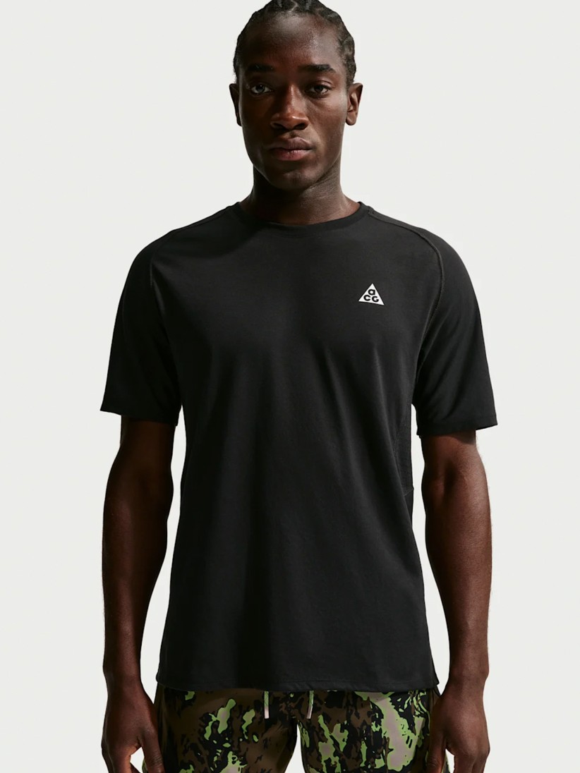 T-shirt de Trail Nike ACG Solar Chase Dri-FIT ADV Preta Para Homem