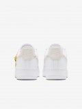 Sapatilhas Nike Air Force 1 07 Brancas e Bege Para Mulher Sapatilhas Nike Air Force 1 07 Brancas e Bege Para Mulher