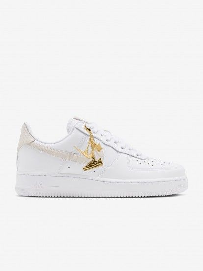 Zapatillas Nike Air Force 1 07 Blancas y Beige Para Mujer