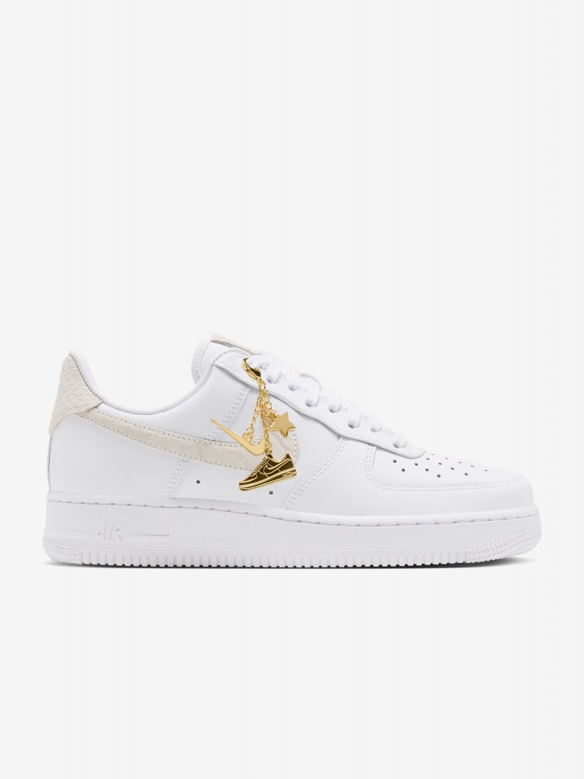 Sapatilhas Nike Air Force 1 07 Brancas e Bege Para Mulher Sapatilhas Nike Air Force 1 07 Brancas e Bege Para Mulher
