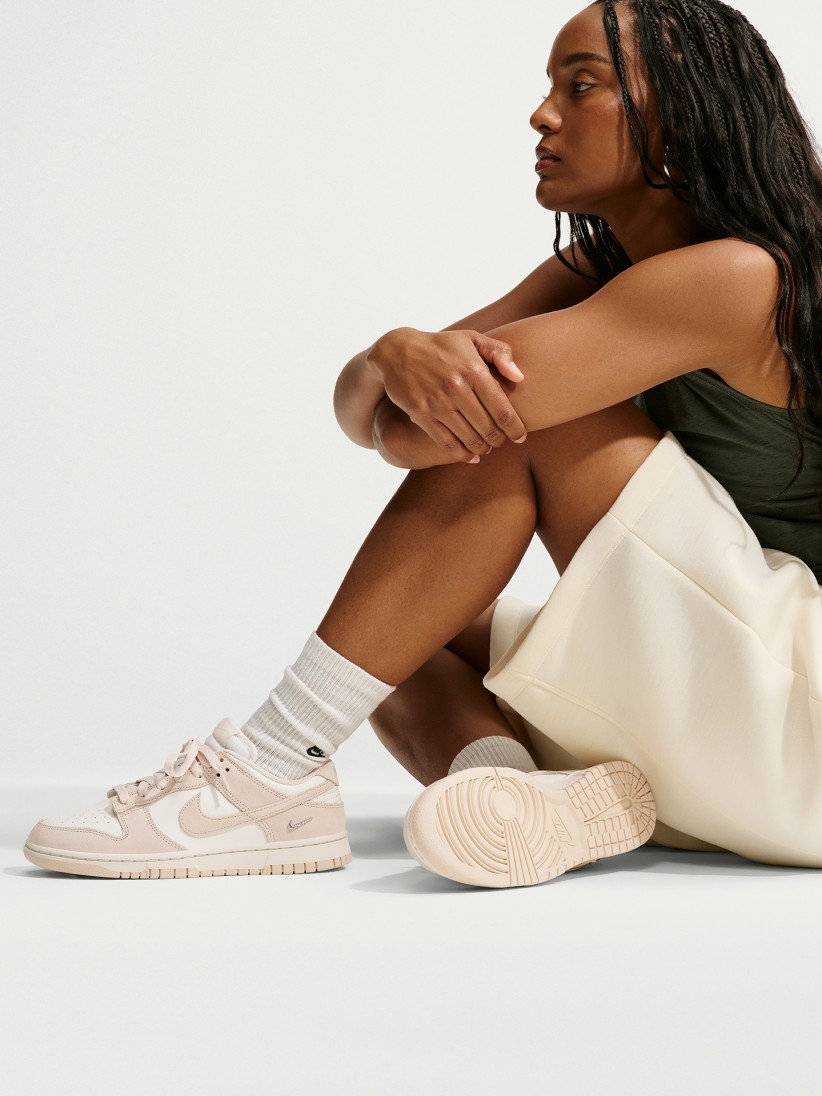 Zapatillas Nike Dunk Low Rosa y Blancas Para Mujer