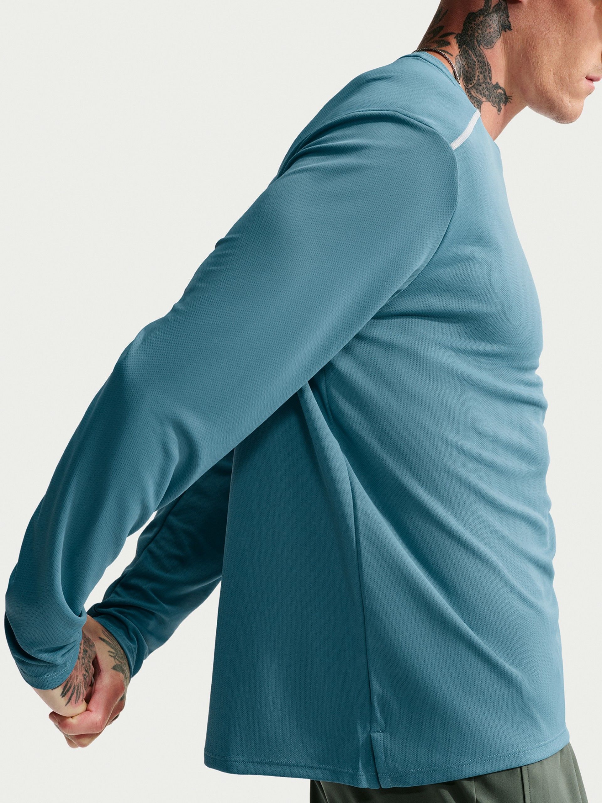 Nike Miler Dri-FIT Blue Running Long-Sleeve Top For Men