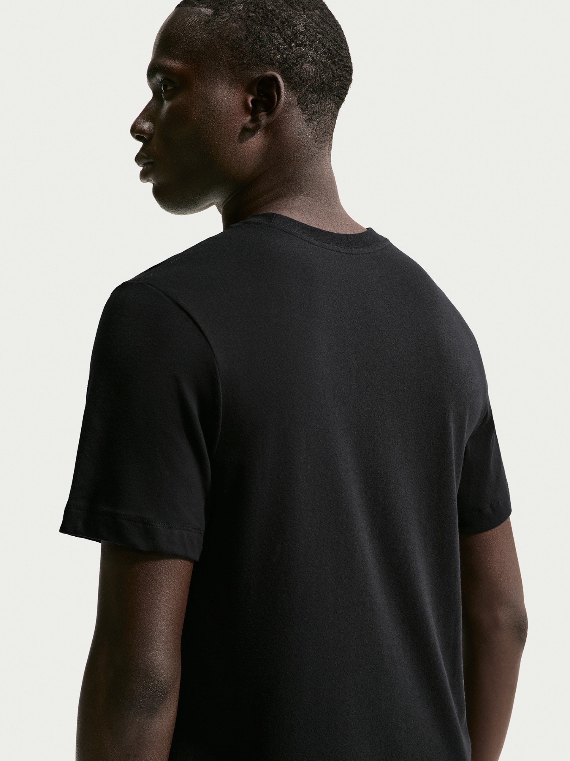 T-shirt de Treino Nike Dri-FIT Preta Para Homem