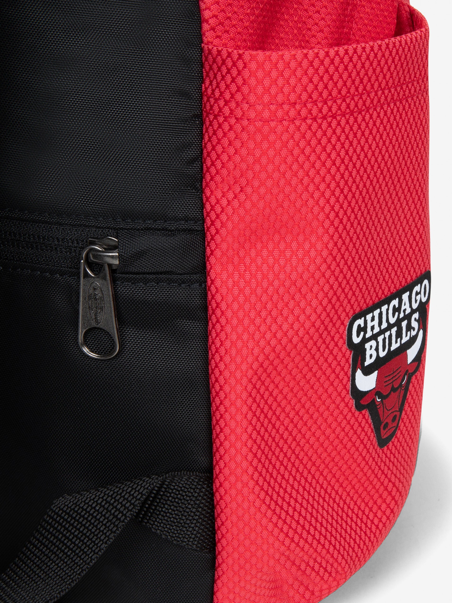 Eastpak Day Pak'R Chicago Bulls Red School Backpack