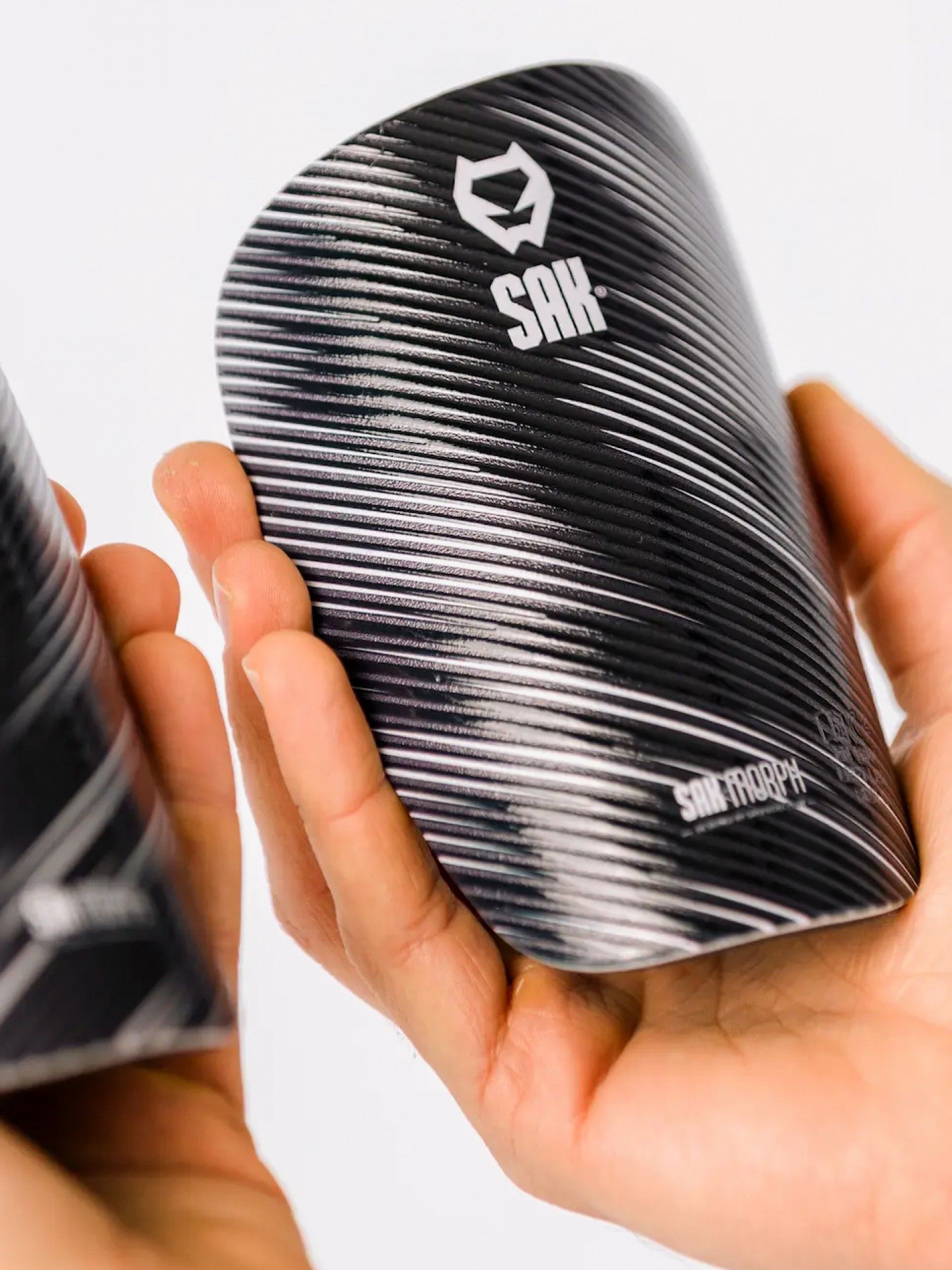 Sak Morph Small Black Shin Guards
