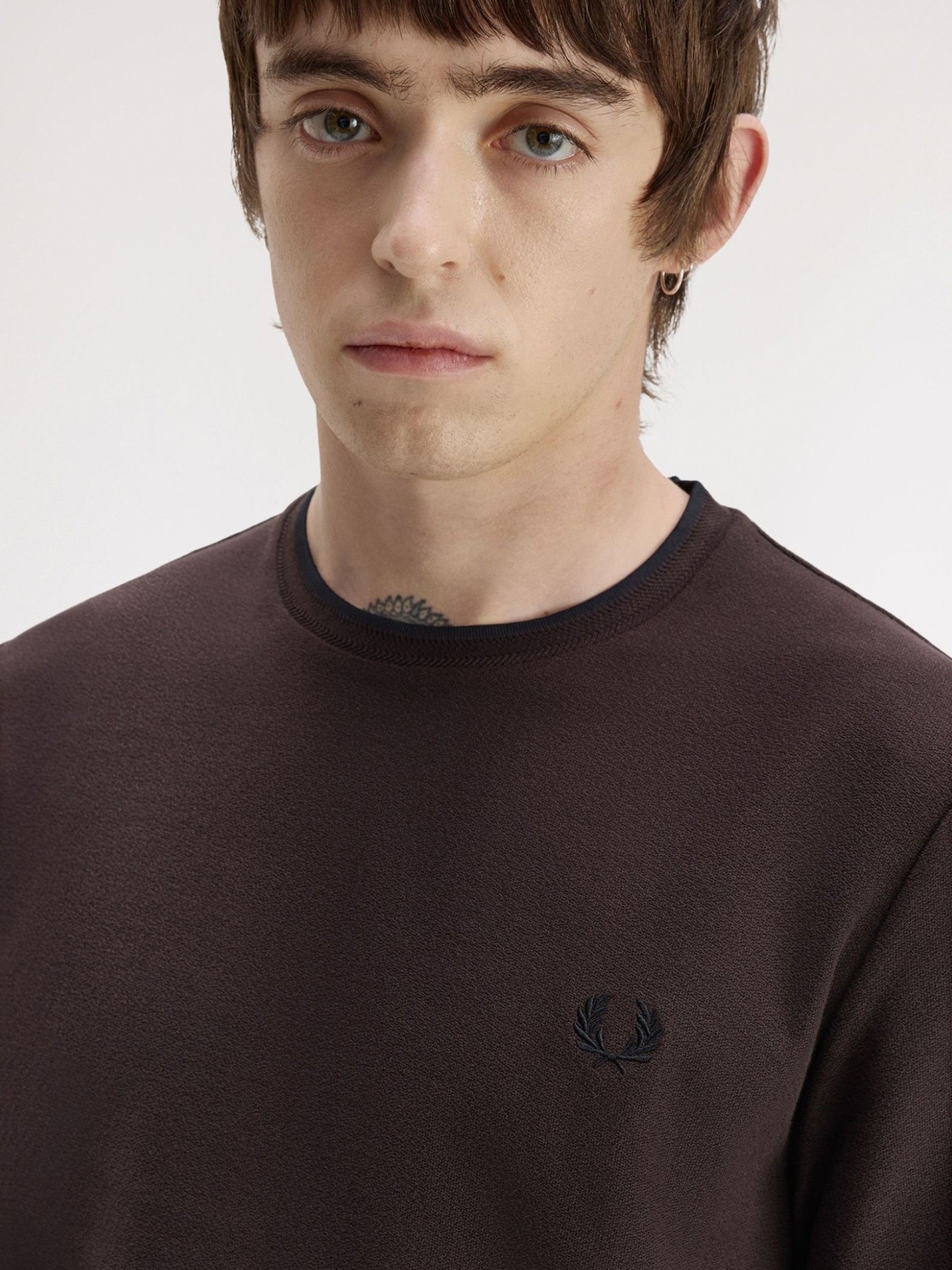 Camiseta Fred Perry Trim Detail Crepe Piqué Marrón