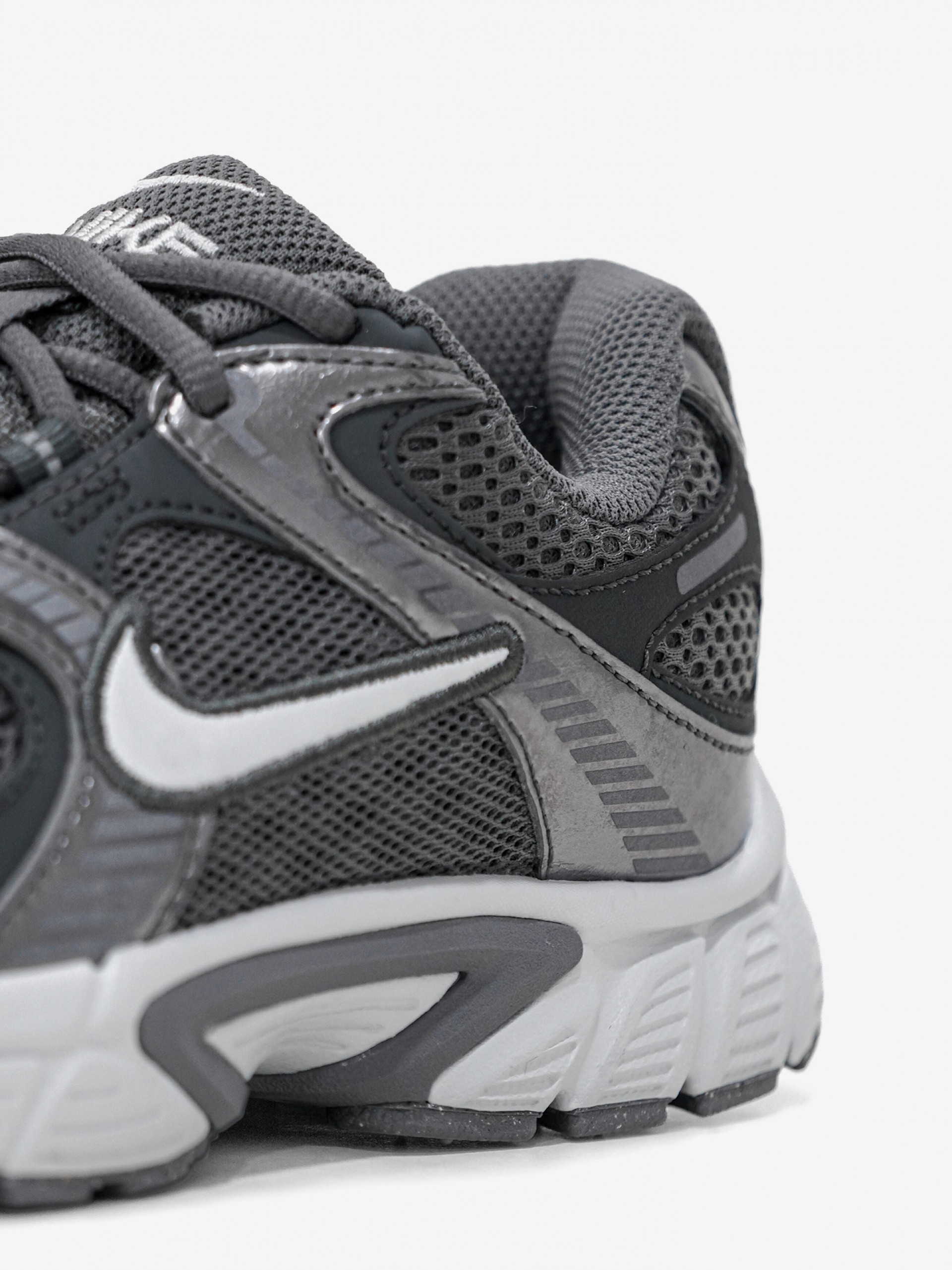 Sapatilhas Nike V5 RNR Cinzentas Júnior