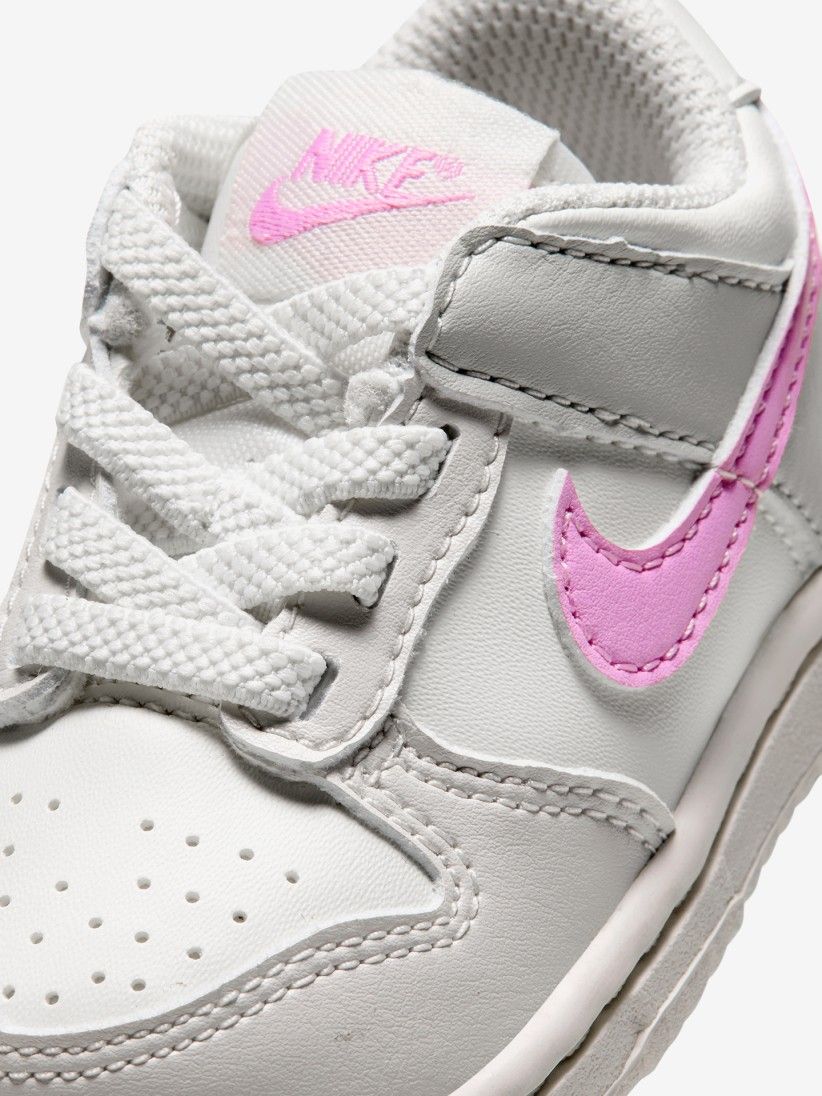 Sapatilhas Nike Dunk Low Cinzentas, Brancas e Rosa Para Beb�