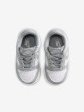 Sapatilhas Nike Dunk Low Cinzentas e Brancas Para Beb�