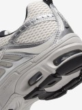 Nike Air Max Moto 2K Silver and Grey Junior Sneakers Nike Air Max Moto 2K Silver and Grey Junior Sneakers